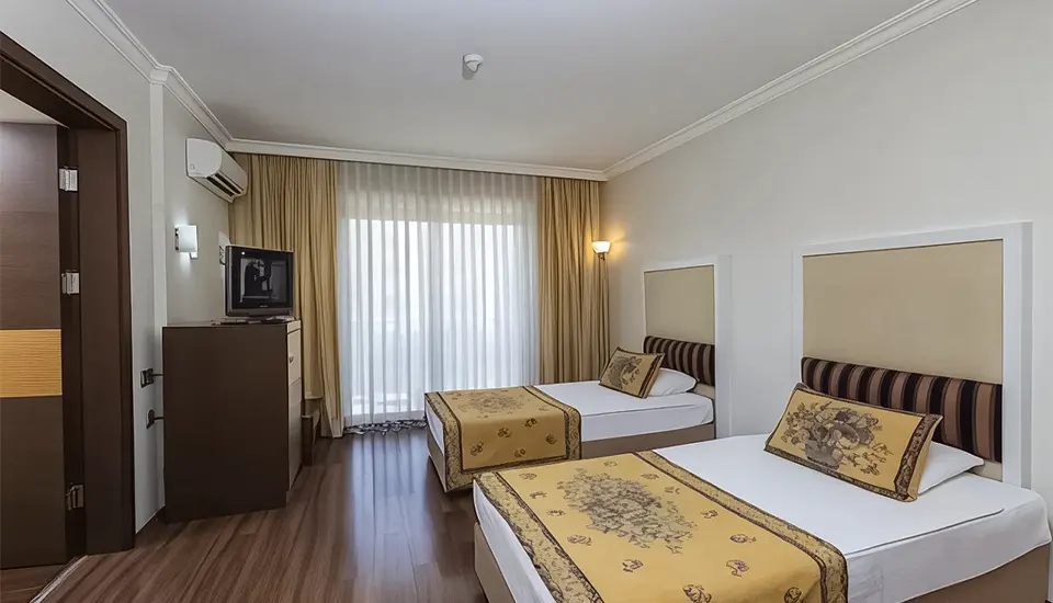 هتل پر لا مر ریزورت اند اسپا